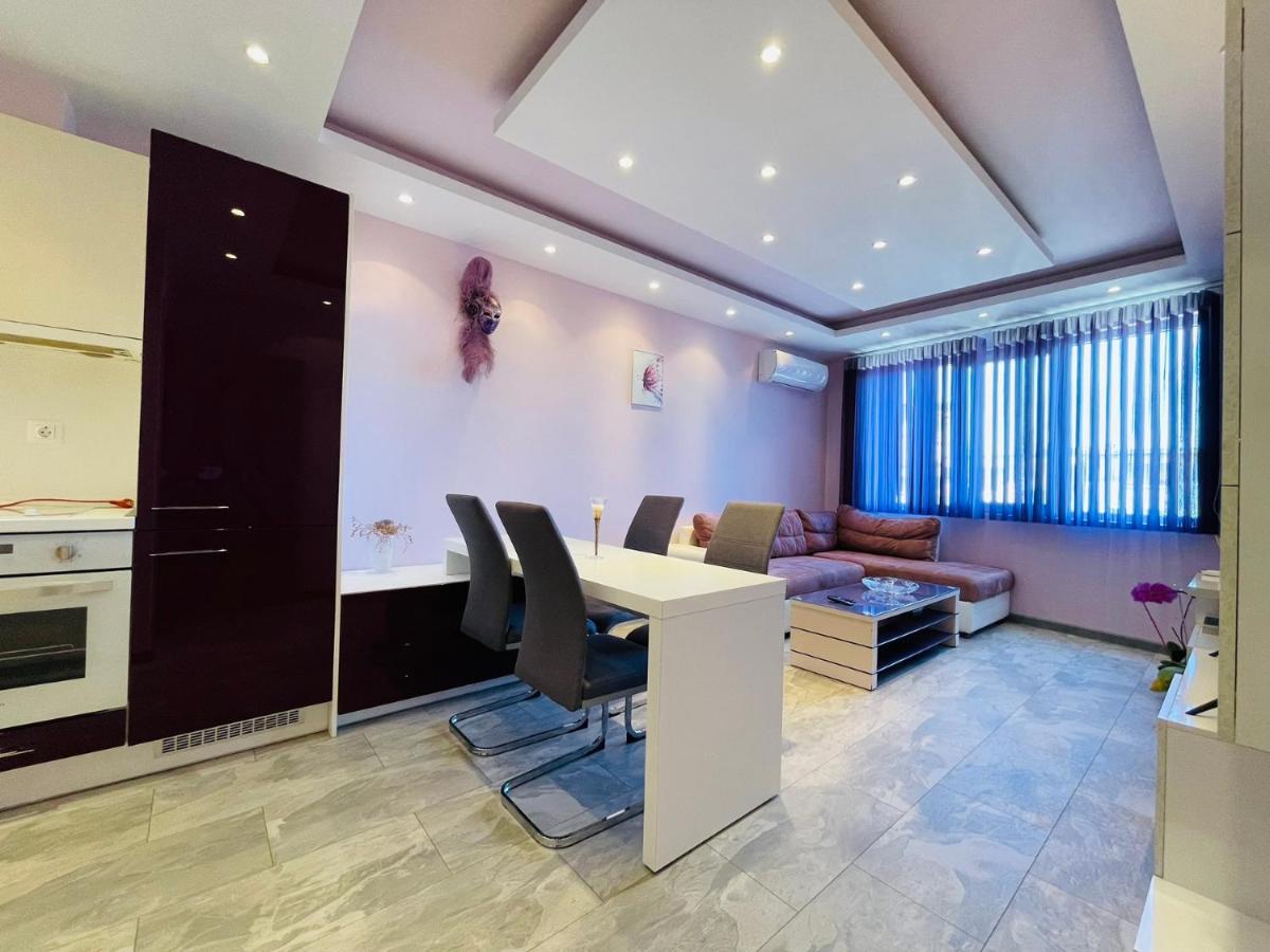 Апартамент Чаролит / Apartment Charoite Бургас Екстериор снимка