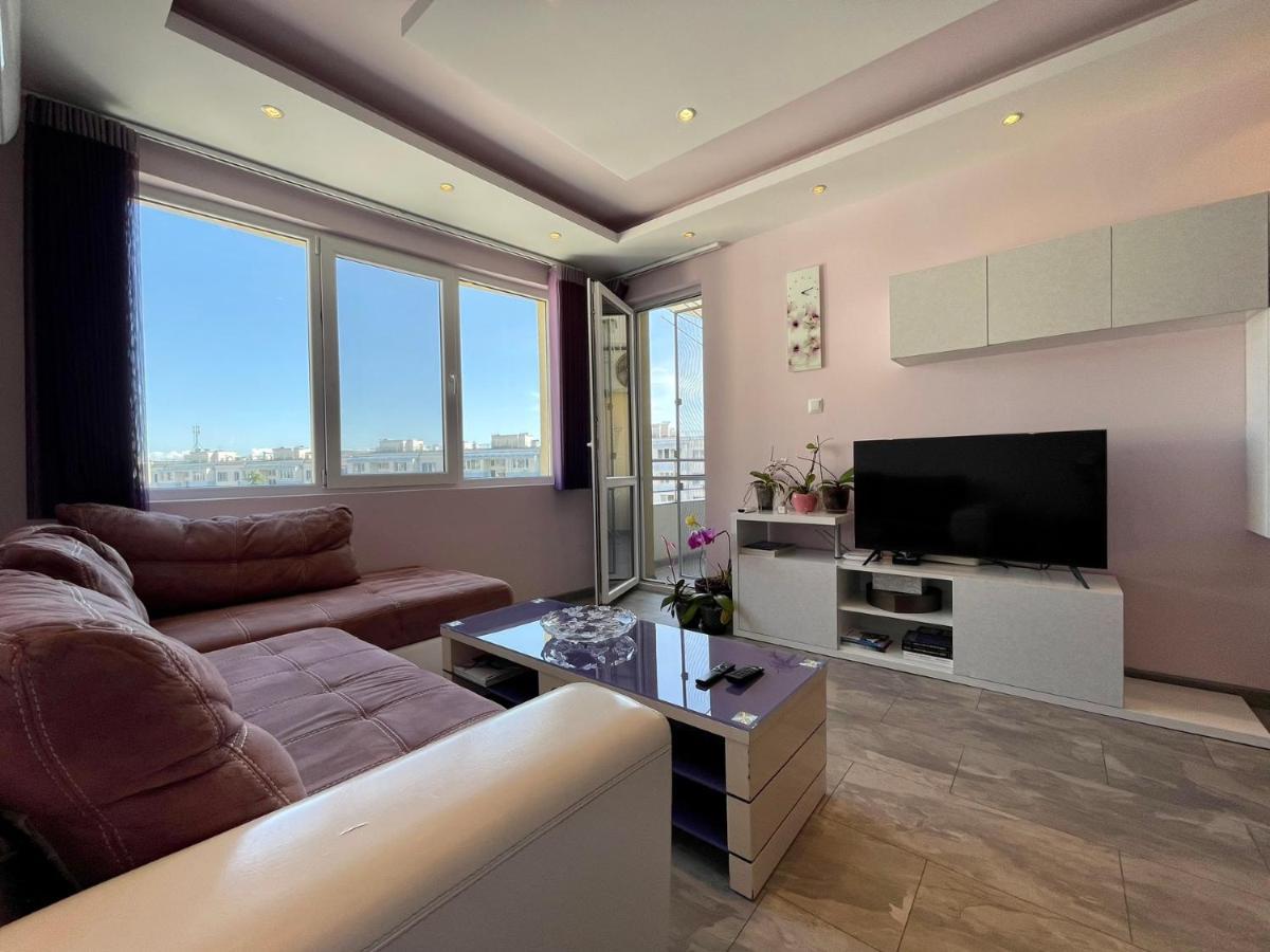 Апартамент Чаролит / Apartment Charoite Бургас Екстериор снимка